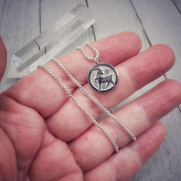 Chinese Zodiac Year of The Goat Pendant Necklace Sterling Silver - Picture 1 of 8